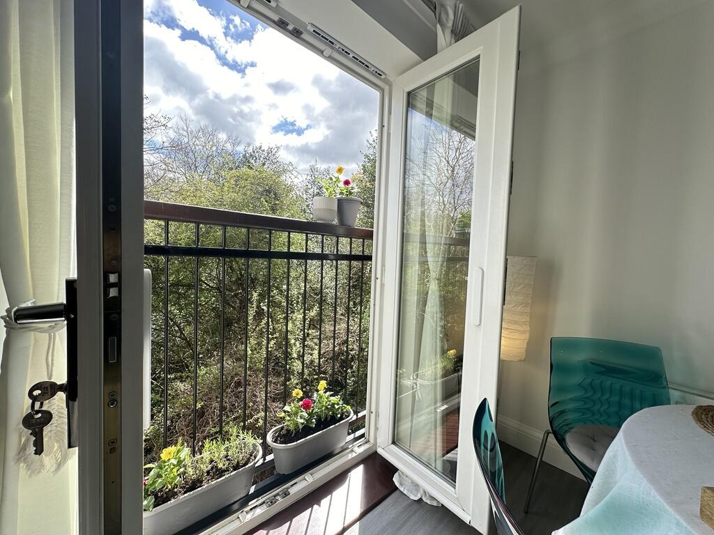 Apartment in Warwick, Crackley, Kenilworth - View 2