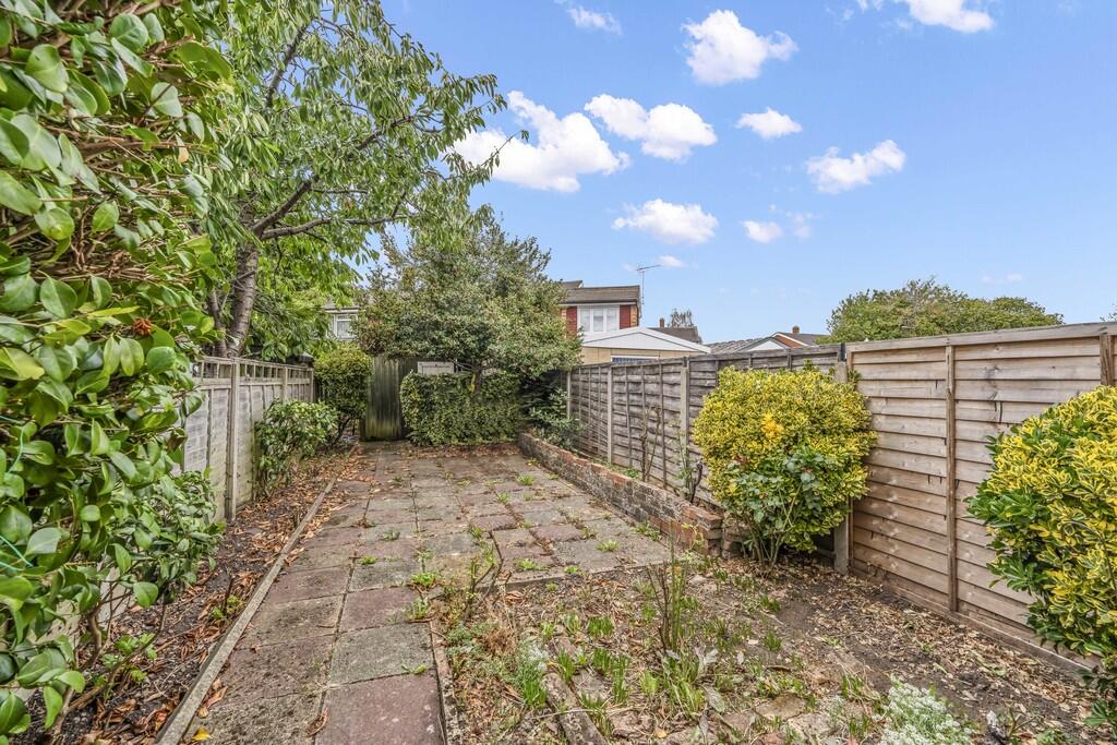 House in Spelthorne, Surrey - View 4