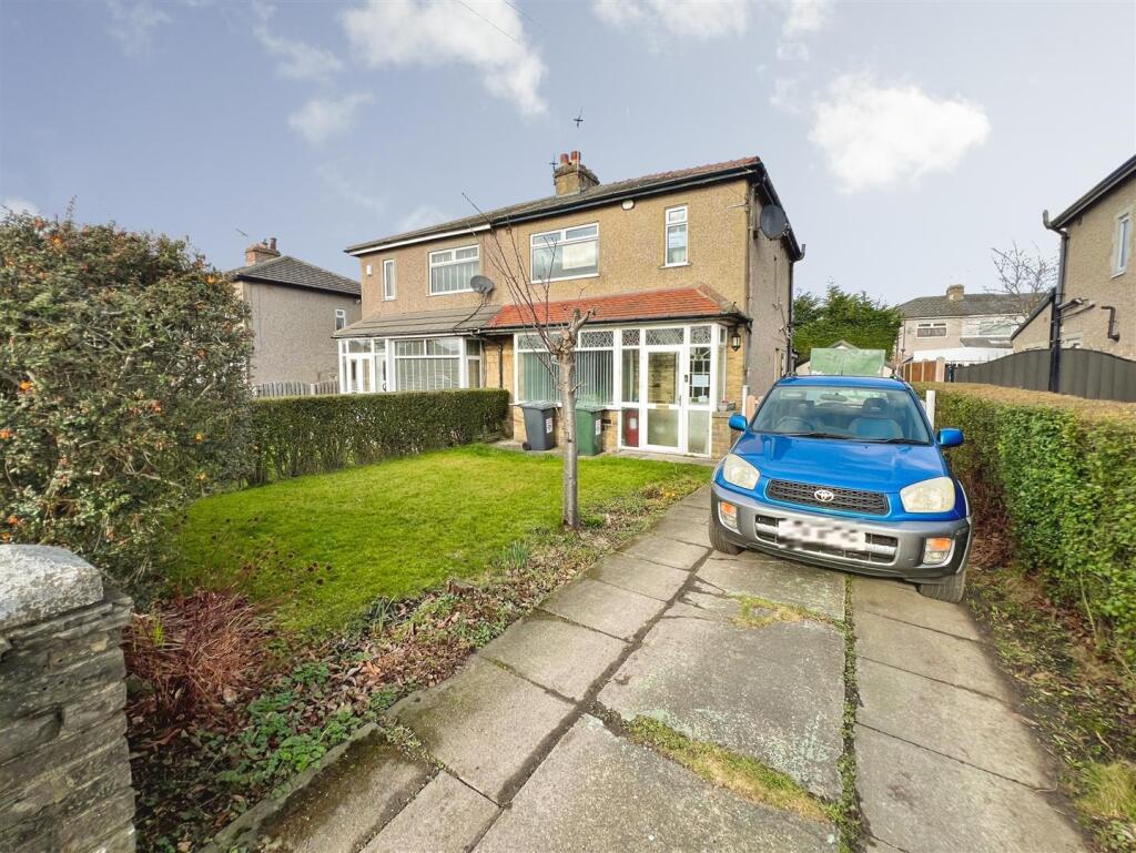 Main image of property: Wrose Road, Bradford, BD2 1PA