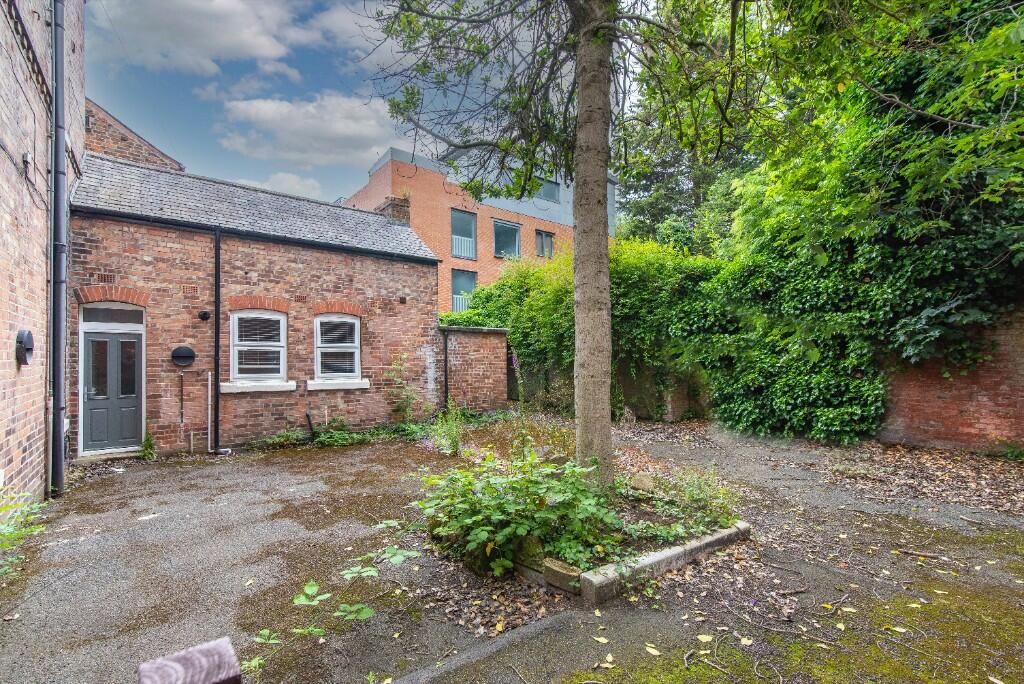 7b Waverley Street, Arboretum, NG7 4HF photo 2