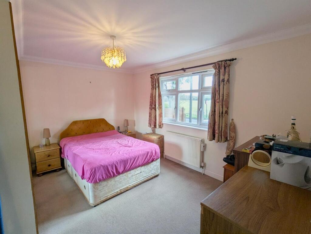 House in Portsmouth - View 4