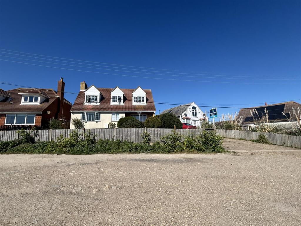Main image of property: Sea Approach, Warden, Sheerness