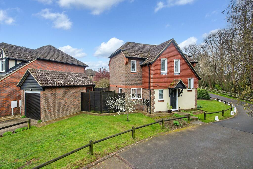 Main image of property: Summerley Close, Rustington, BN16