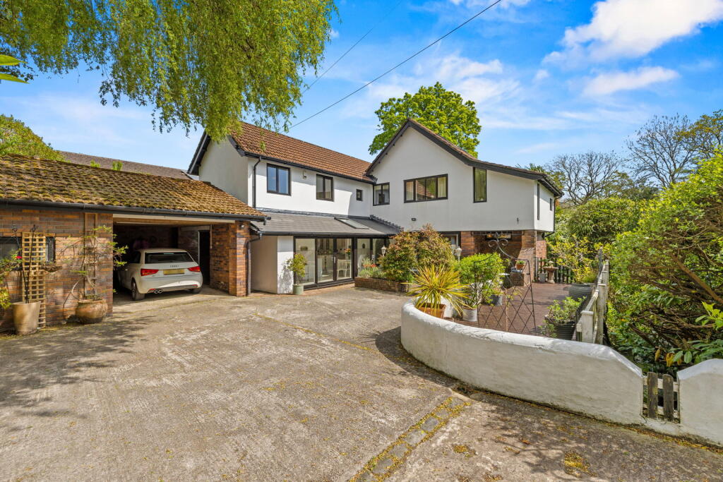 Main image of property: West Cross Lane, West Cross, Swansea, SA3 5LS