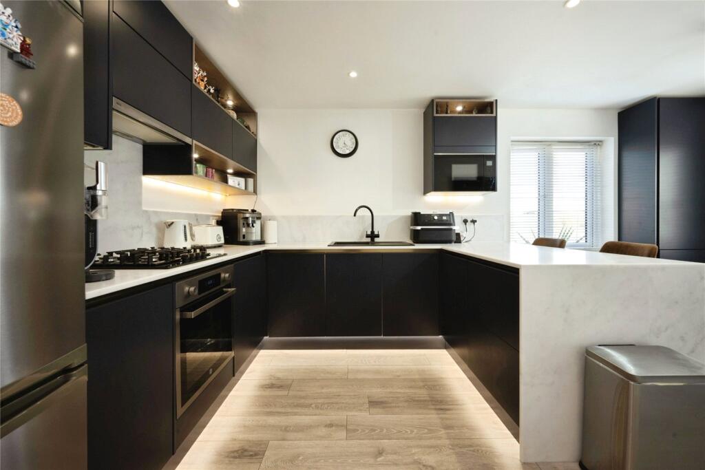 House in Luton, Leighton-Linslade - View 5