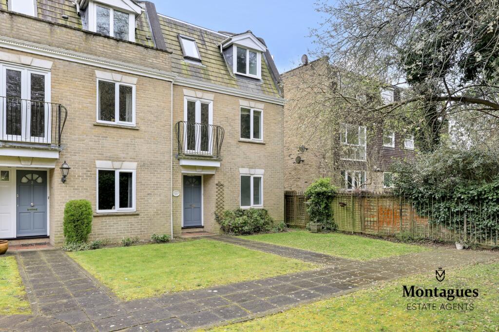 Main image of property: The Plain, Epping, CM16