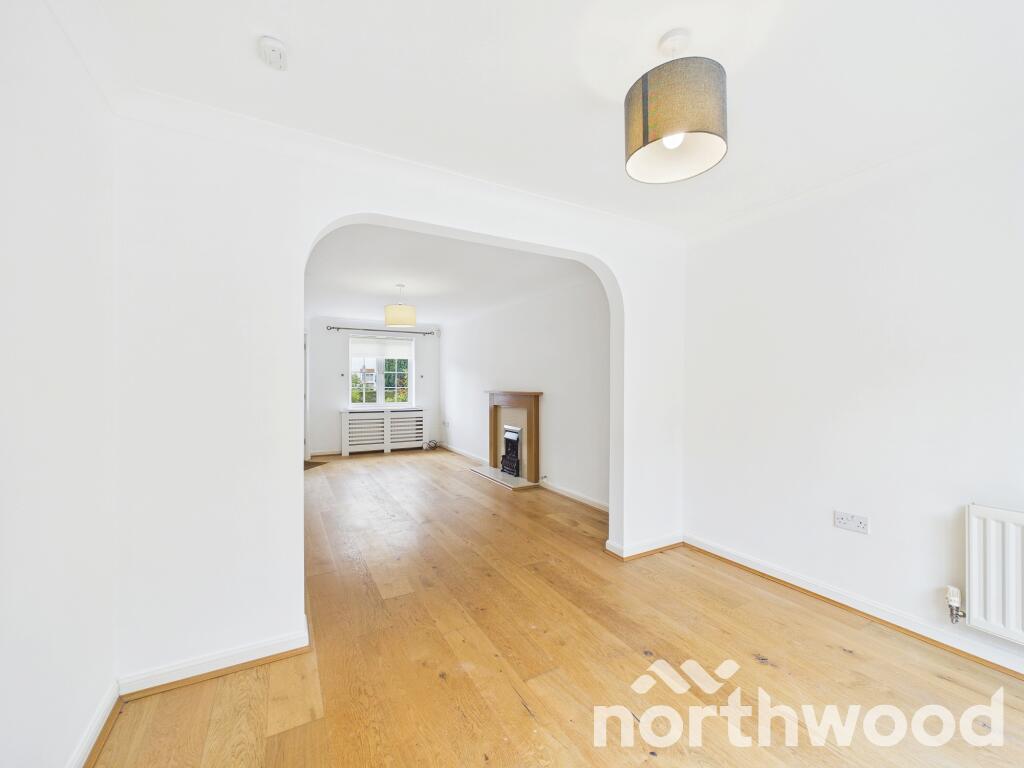 House in Ashford, Repton Park South, Godinton Park - More