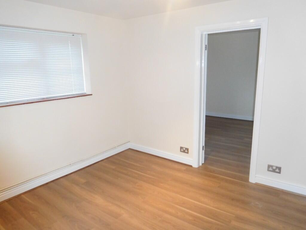 Manor View, Stevenage, Hertfordshire, SG2 photo 5