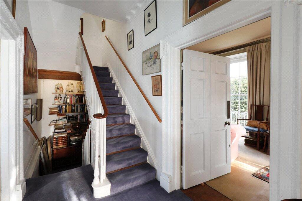 House in London - View 5