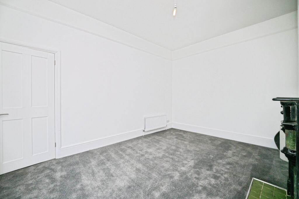 House in East Hertfordshire, Ware - View 3