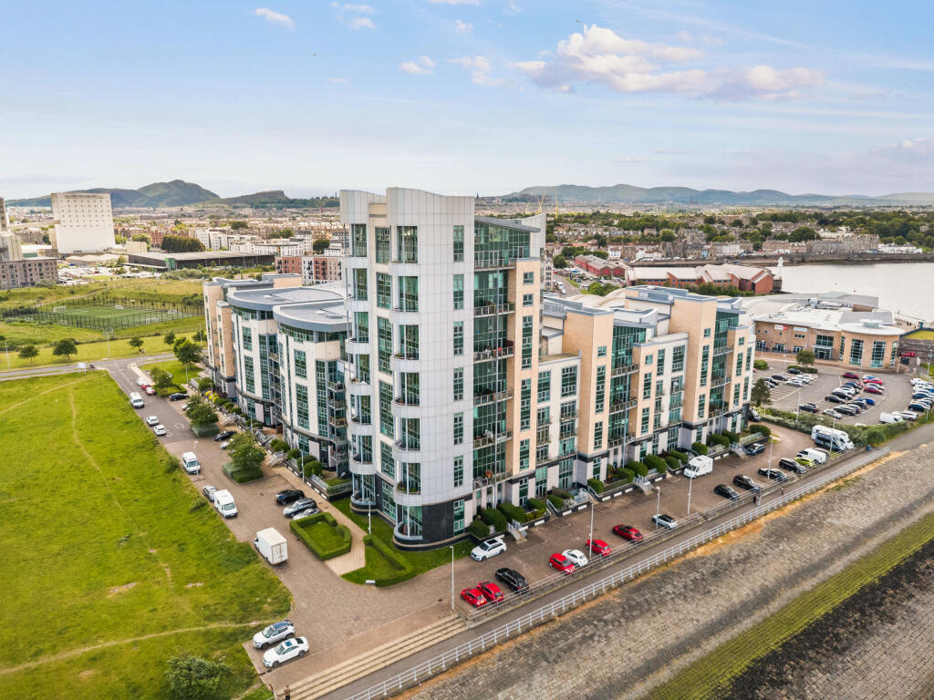 Main image of property: 3/26 Western Harbour Breakwater, Edinburgh, EH6 6PA