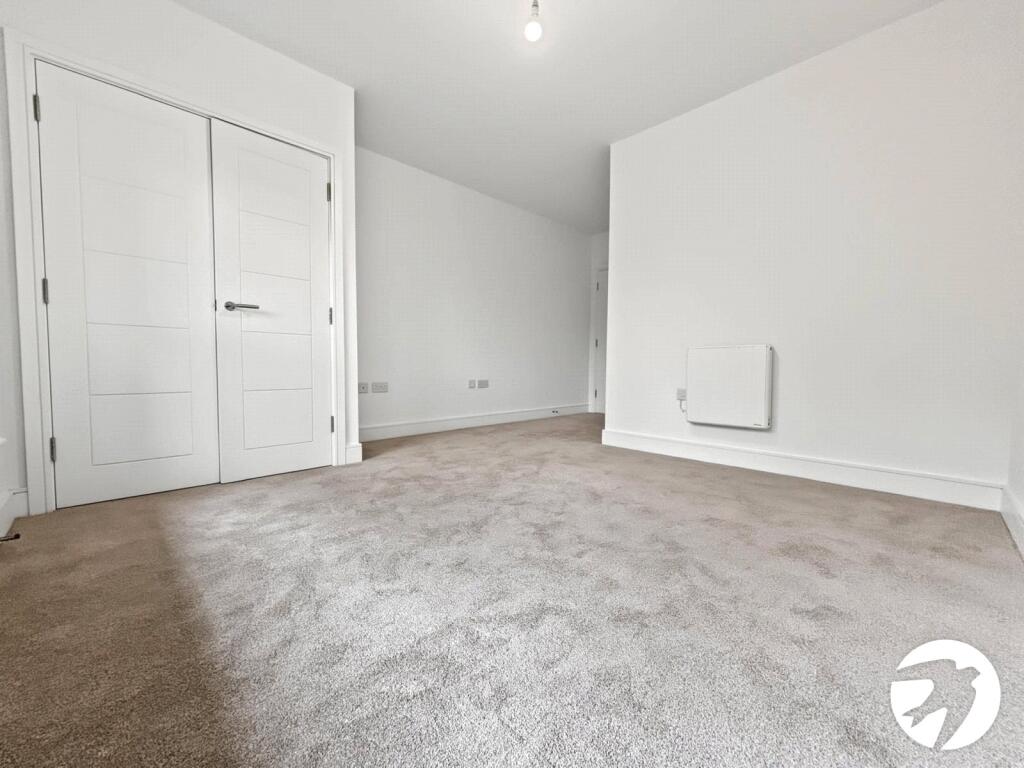 Apartment in Dartford - View 4