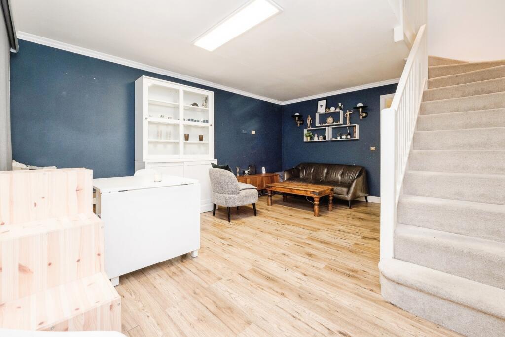 House in London, Beckton - View 2