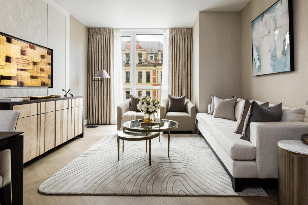 Brompton Road, Knightsbridge, London, SW3 - View 6