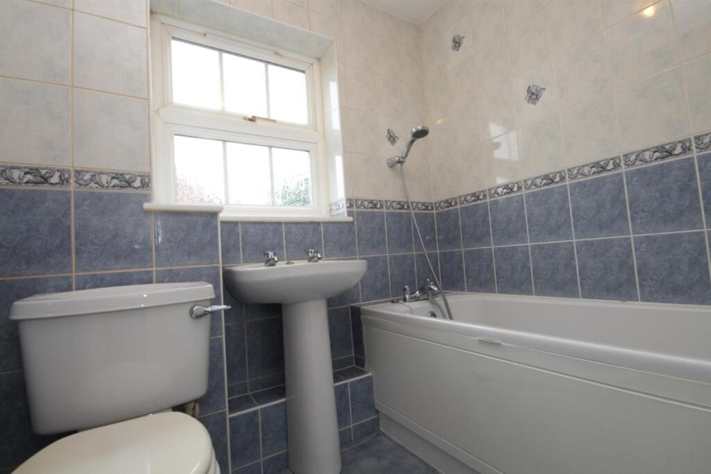House in Maidenhead, Fishery - More