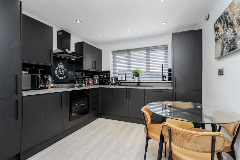 House in Peterborough - View 4