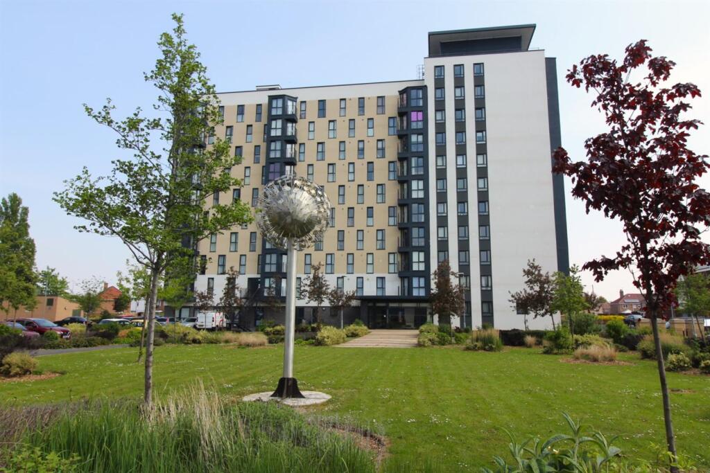 2-bed flat on Kennedy Gardens, Billingham, £70,000
