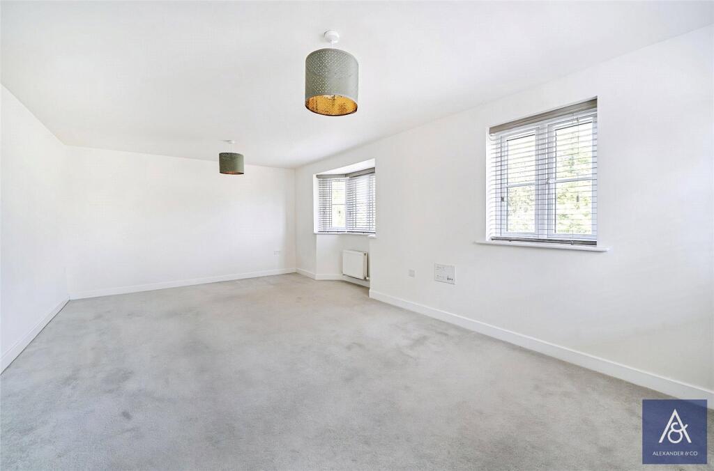 House in Brackley, Radstone Fields - View 5