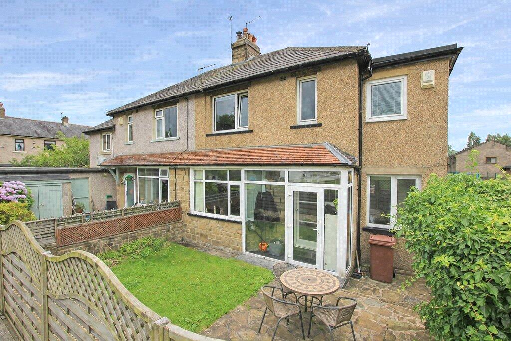 4-bed semi-detached on 4 Bowling View, Skipton, BD23 1SR, £250,000