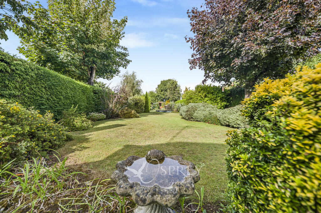 Orchard Lane, Woodnewton, Northamptonshire, PE8 photo 2
