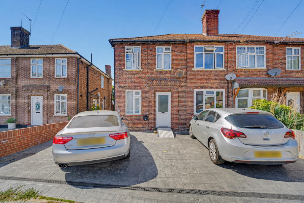 Apartment in Southall