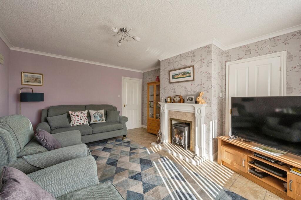 House in Doncaster - View 5