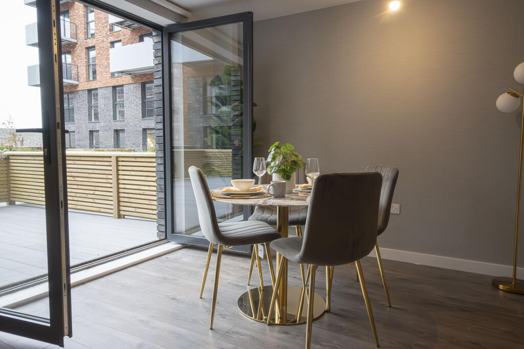 Apartment in Salford, Greater Manchester - View 5