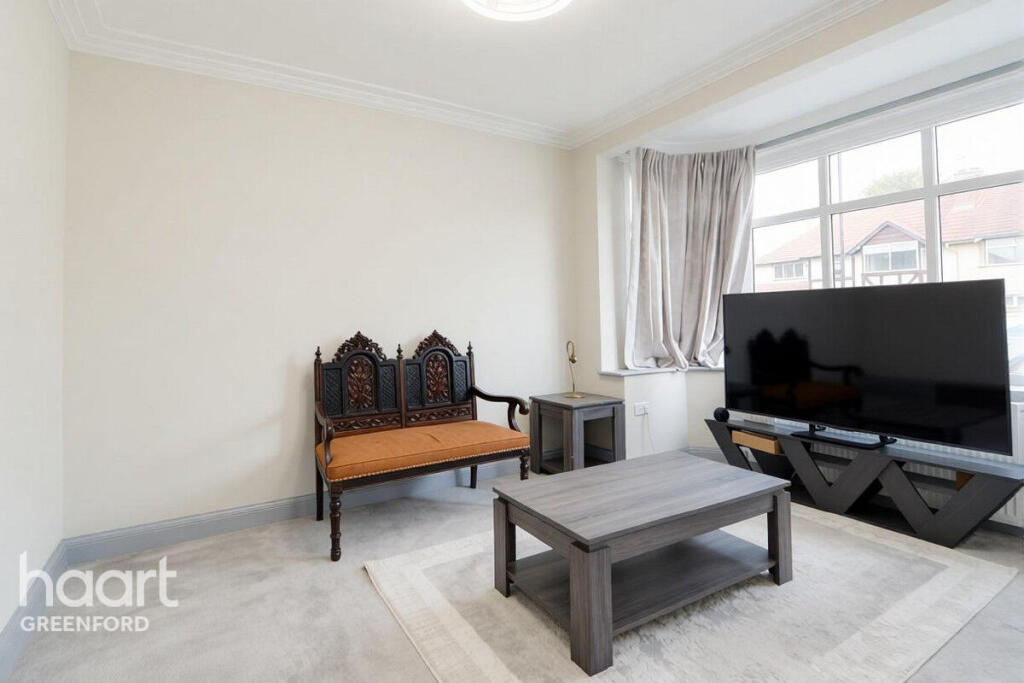 House in Southall - View 4