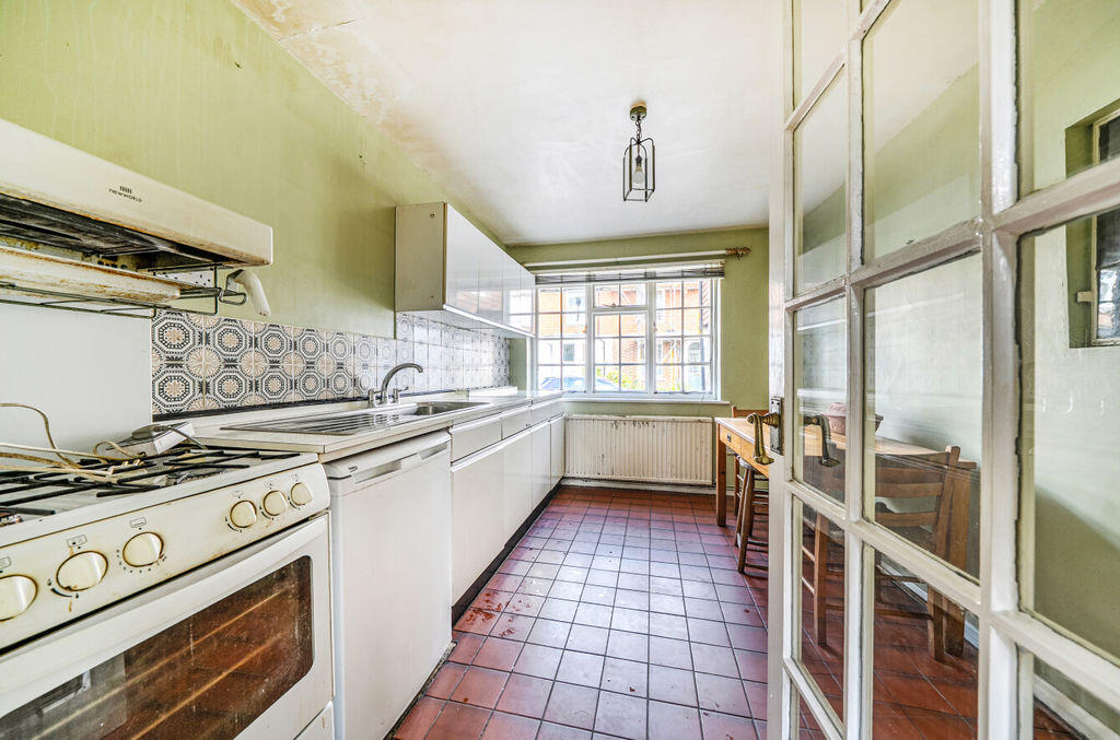 House in Rother, Ticehurst - More