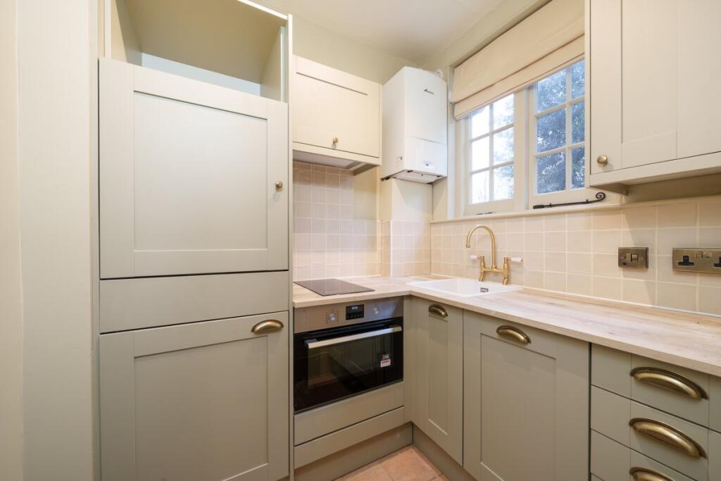 Apartment in London - More