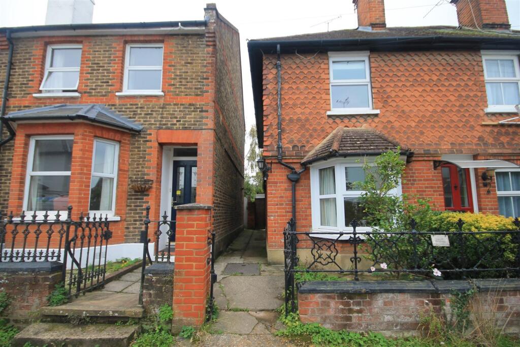 Main image of property: BYRON PLACE, LEATHERHEAD, KT22