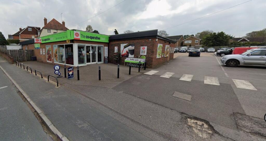 Main image of property: 100 Aldershot Road, Church Crookham, Fleet, GU52 8JX