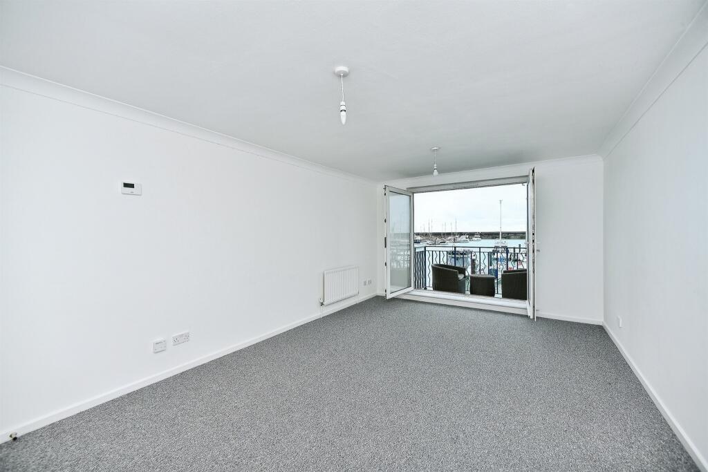 Apartment in Brighton - View 3
