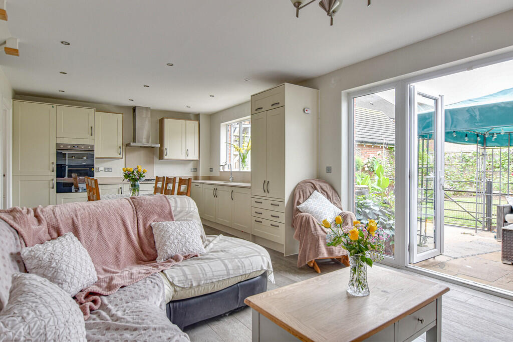 House in Uttlesford, Great Dunmow - View 4