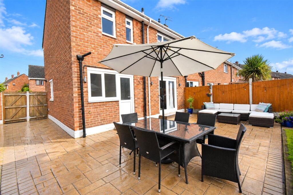 House in Chester, Ellesmere Port - View 5