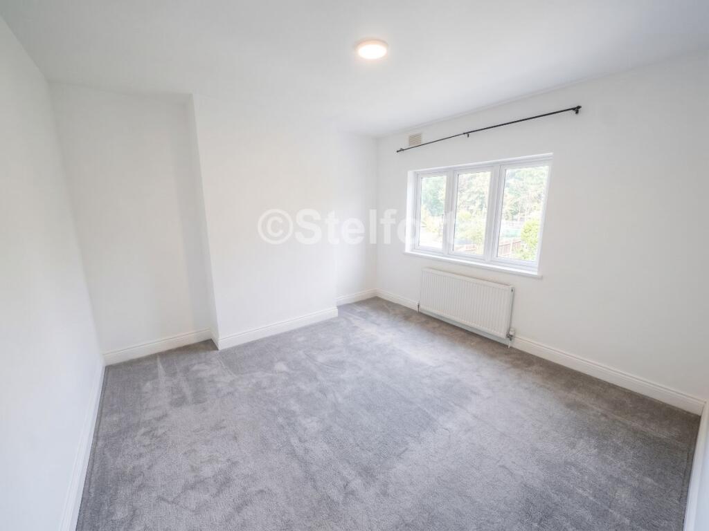 House in London - View 4