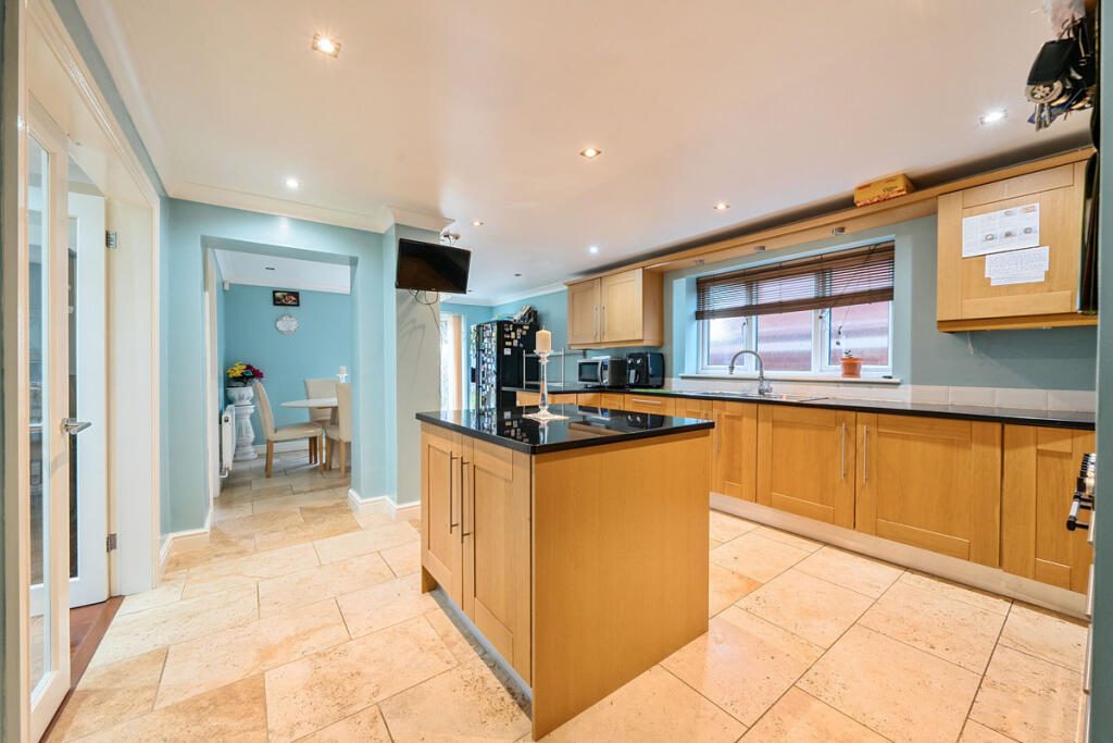 House in Sutton Coldfield, Wylde Green - View 5