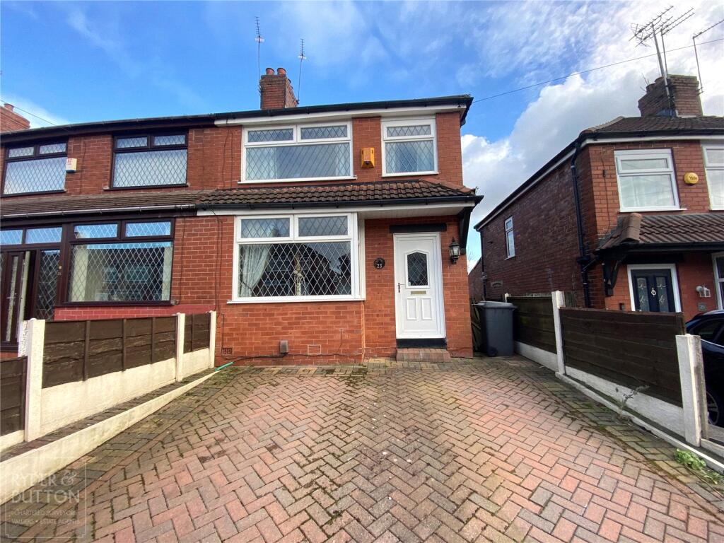Main image of property: Selkirk Road, Chadderton, Oldham, Greater Manchester, OL9