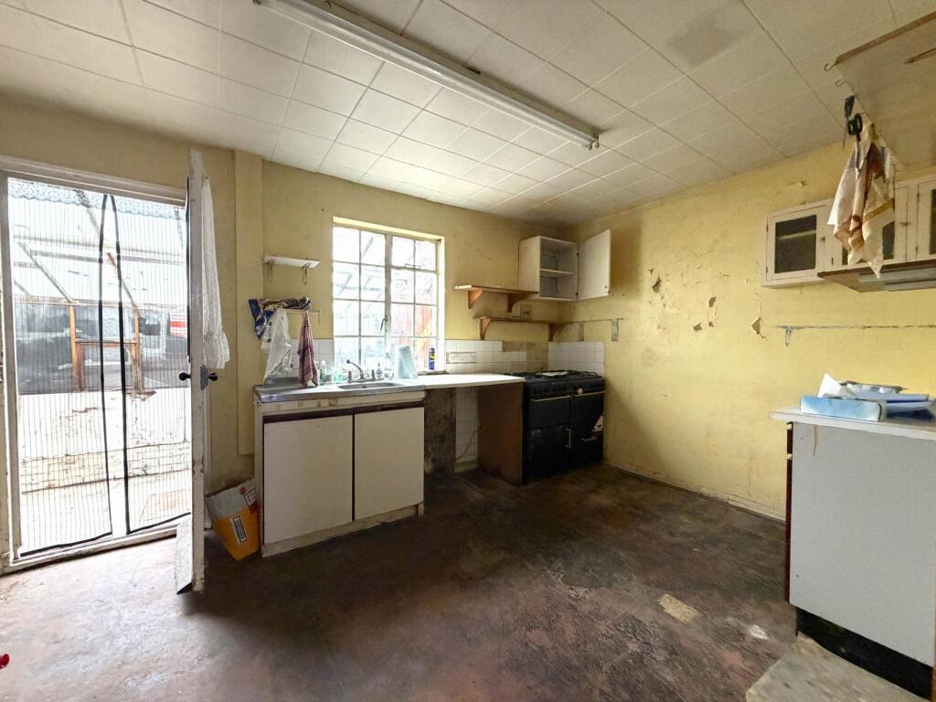 Howbury Lane, Erith photo 4