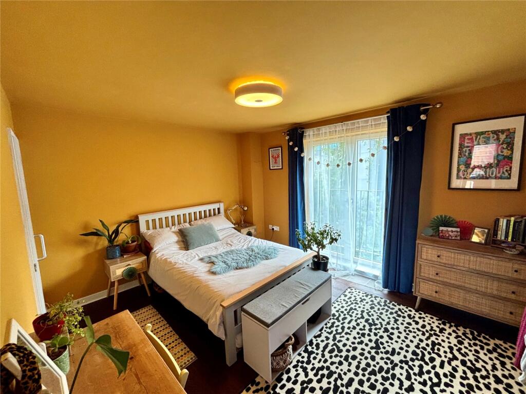 Apartment in Cambridge - View 2