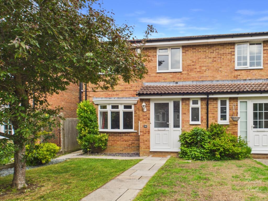 Main image of property: Swan Close, Buckingham, Buckinghamshire, MK18