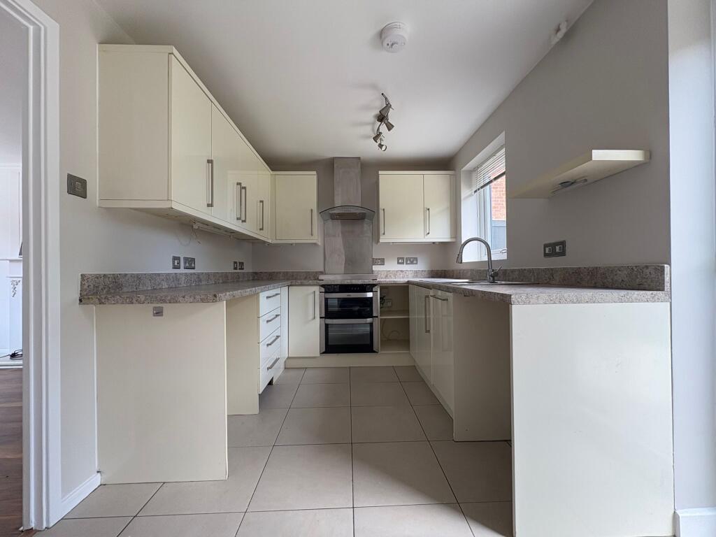 45, Beckbury Drive, Stirchley, TF3 photo 4