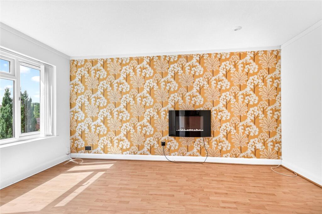 Juniper, Bracknell, Berkshire, RG12 photo 4