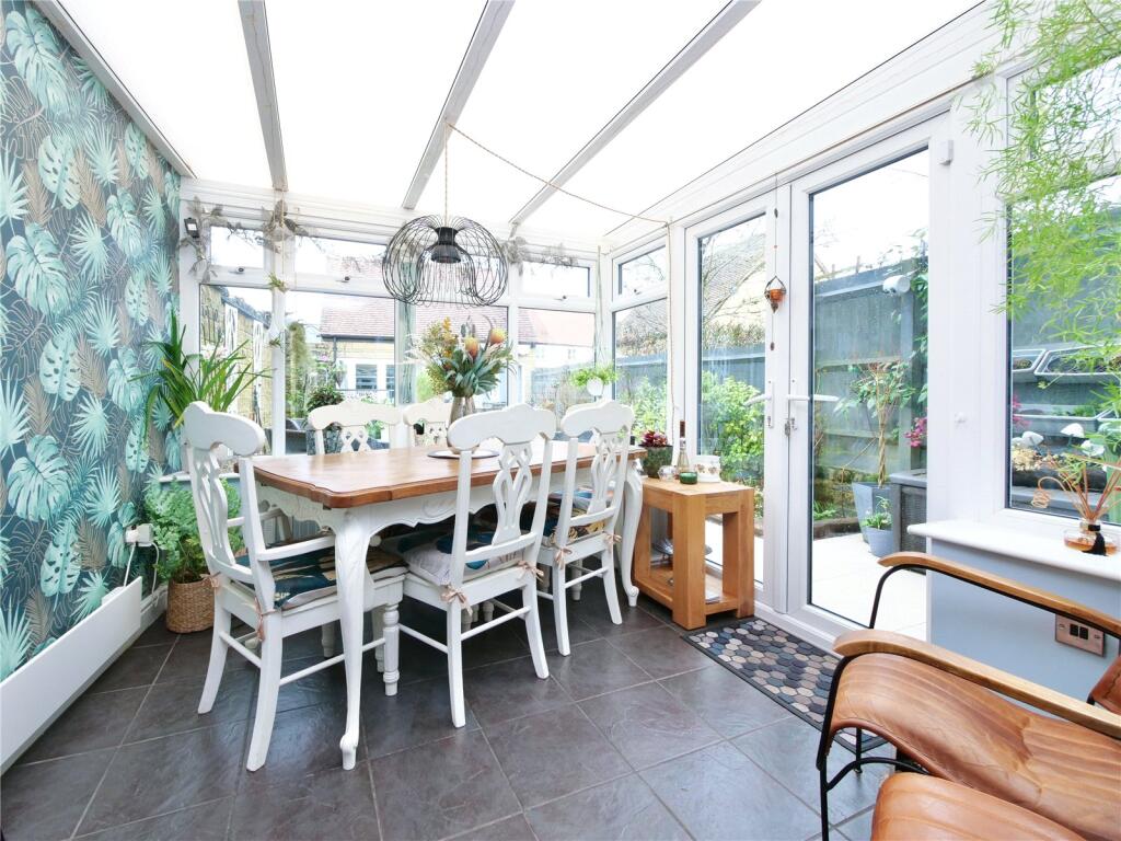 Starling Way, Shepton Mallet, Somerset, BA4 photo 3