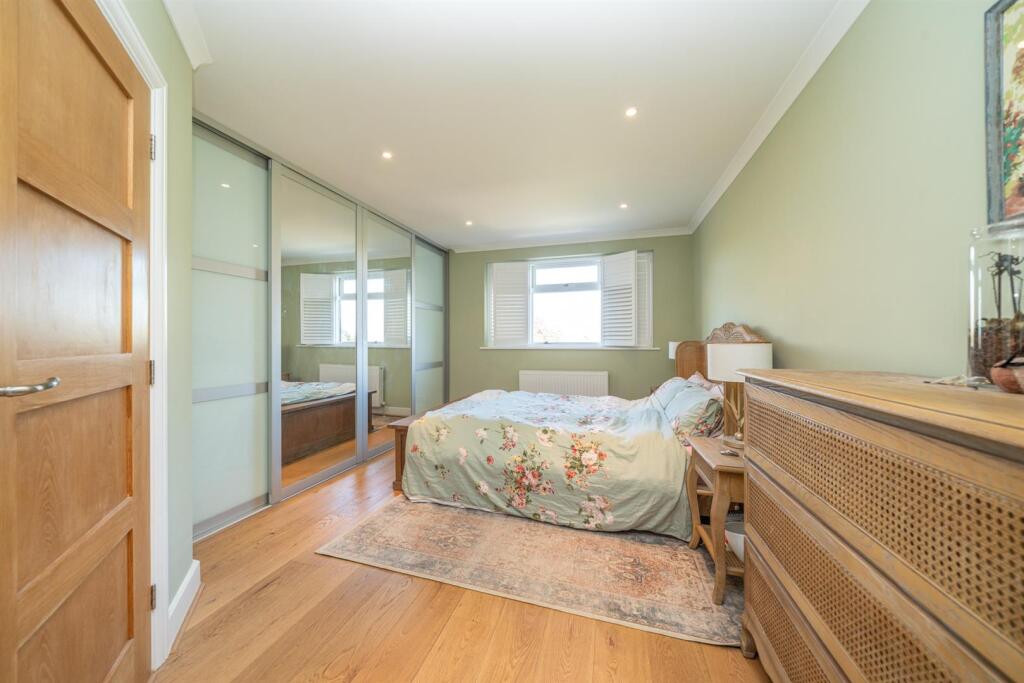 Additional image 22 of Ragged Hall Lane, St. Albans