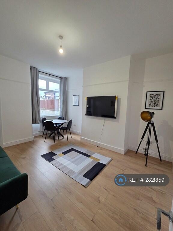 Main image of property: Rochdale Road, Middleton, Manchester, M24