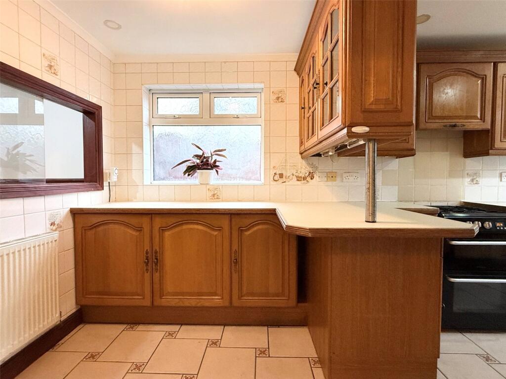 House in Wolverhampton, West Midlands - View 4