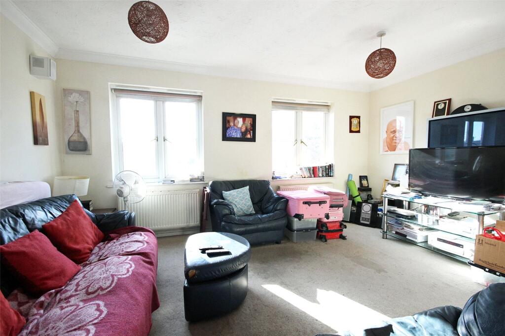 Kathie Road, Bedford, Bedfordshire, MK42 photo 3