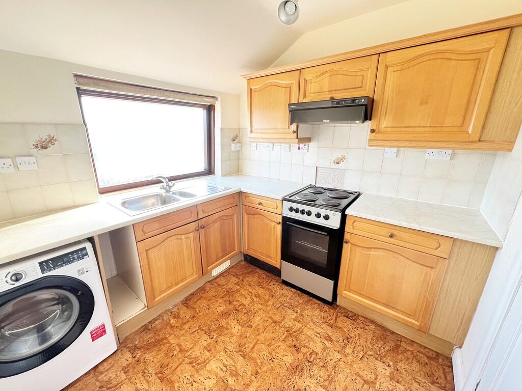 Apartment in Warwick, Kenilworth - View 3
