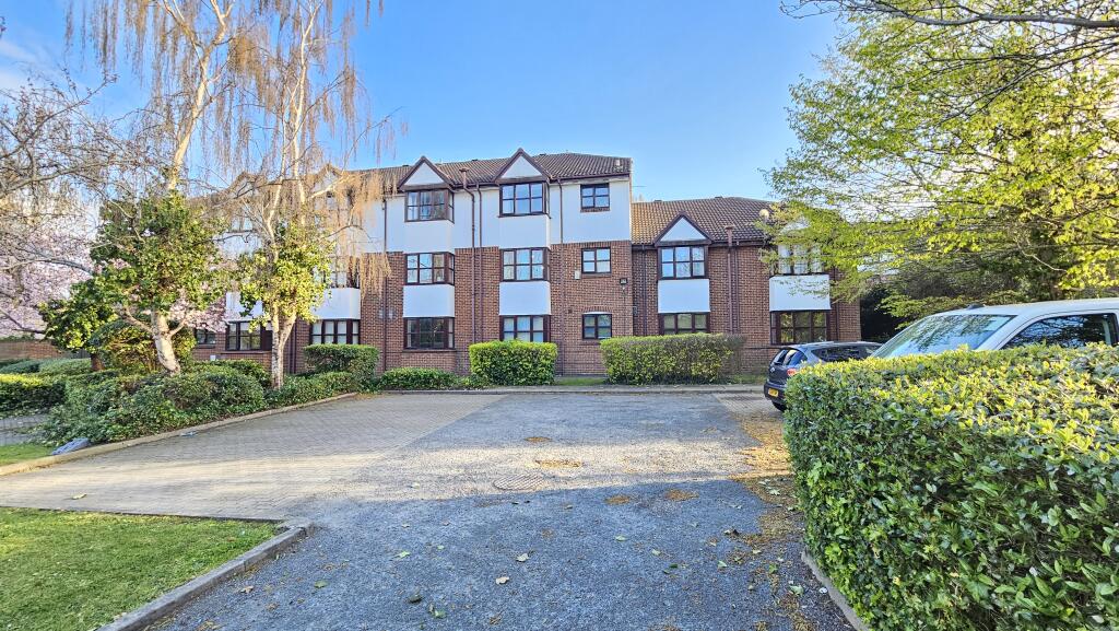 Main image of property: Swallow Close, Greenhithe, Kent DA9